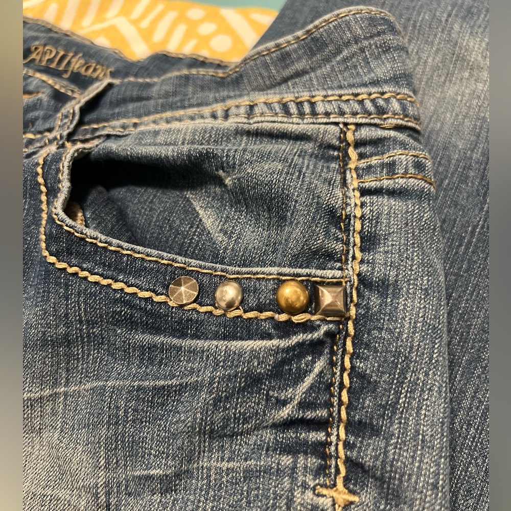 April Jeans - Picture 15 of 16